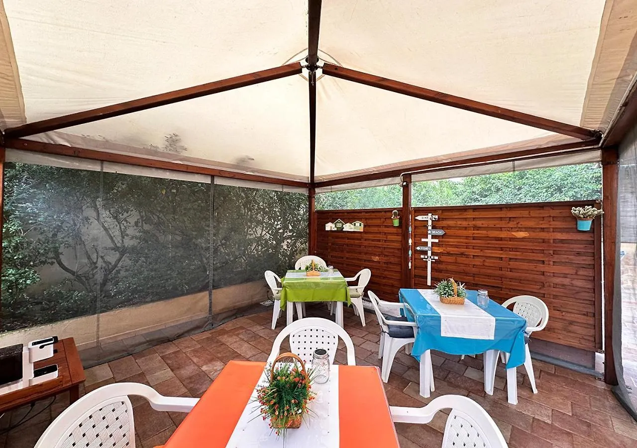 Pensión Murphy Holiday Homes- Crisalide Rooms La Maddalena