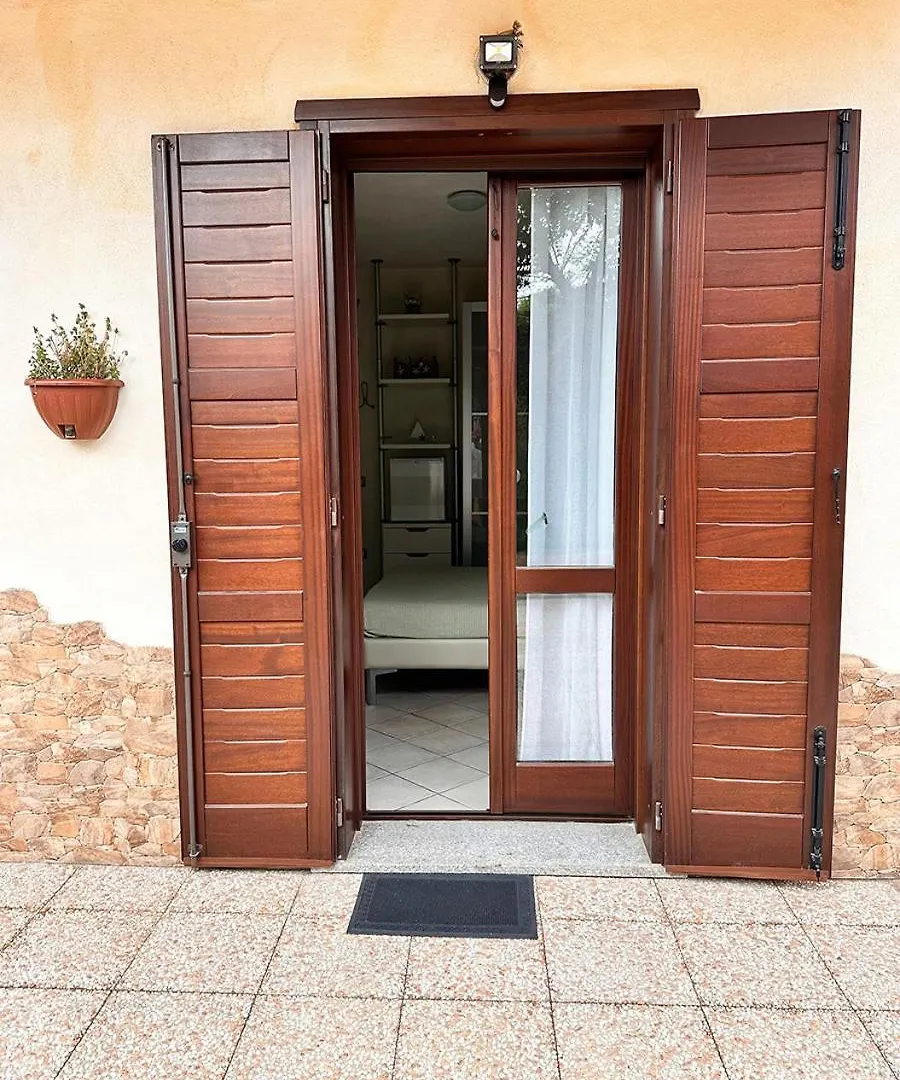 Pensión Murphy Holiday Homes- Crisalide Rooms La Maddalena