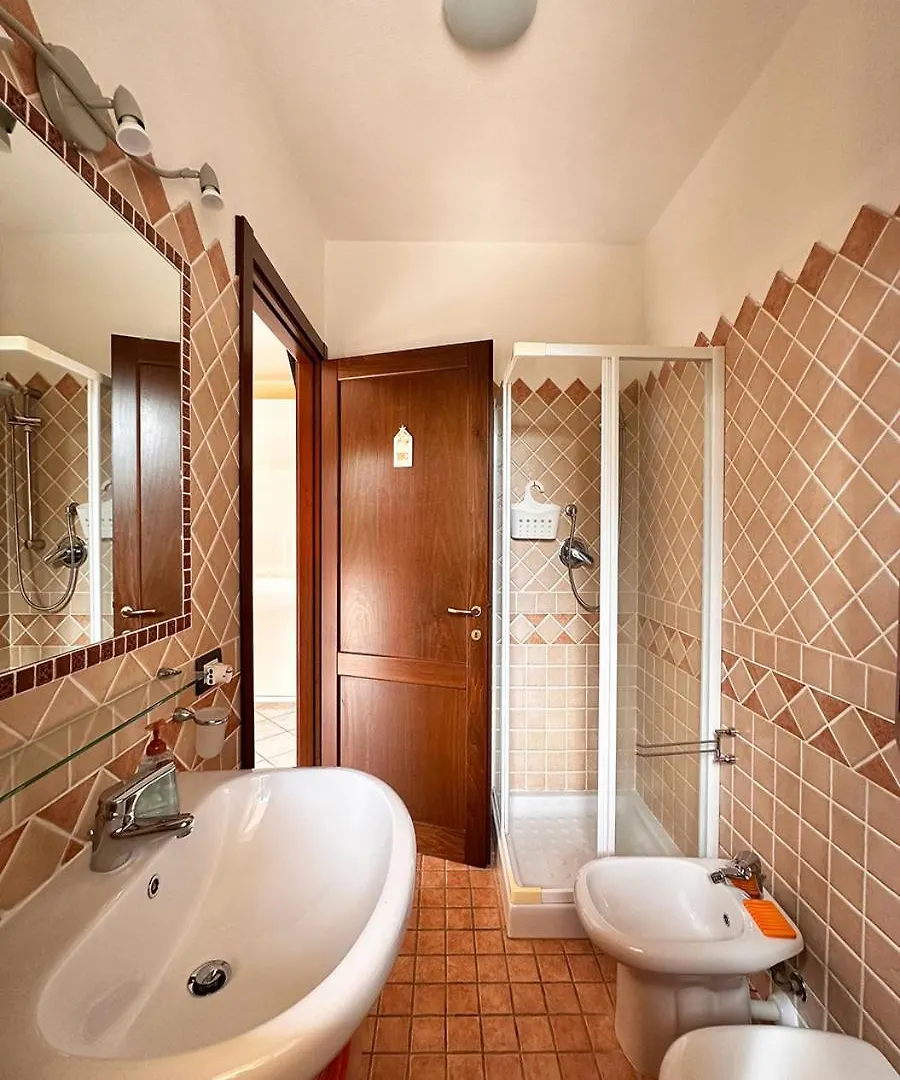 Pensión Murphy Holiday Homes- Crisalide Rooms La Maddalena