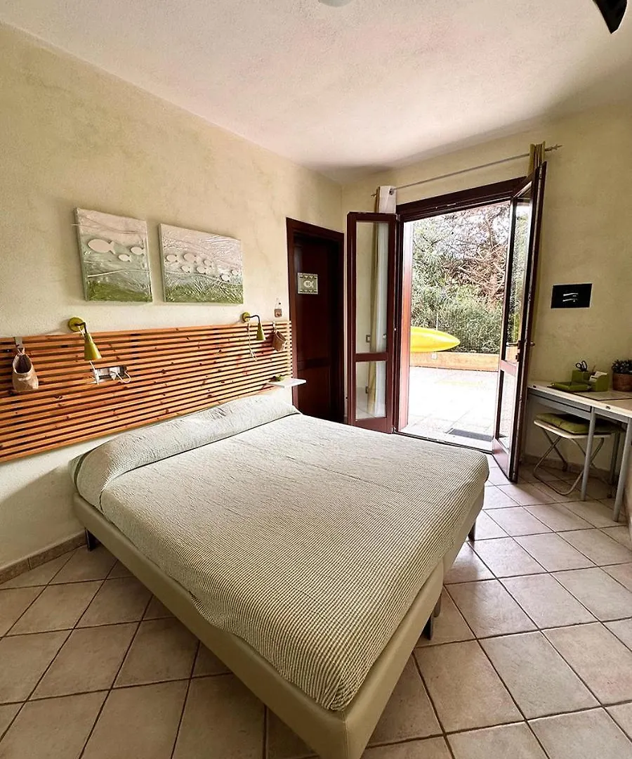 Murphy Holiday Homes- Crisalide Rooms La Maddalena  Italia