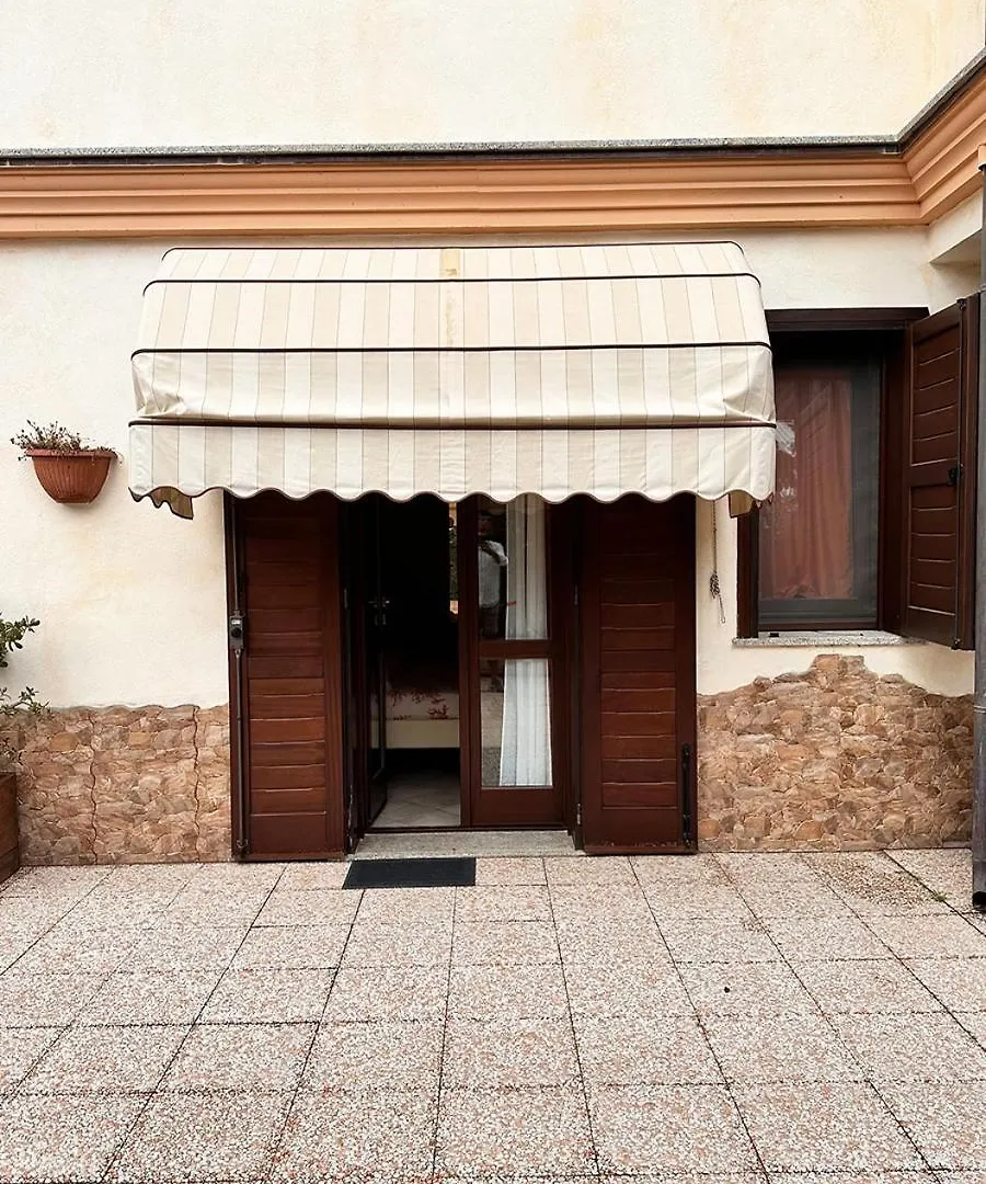 Pensión Murphy Holiday Homes- Crisalide Rooms La Maddalena