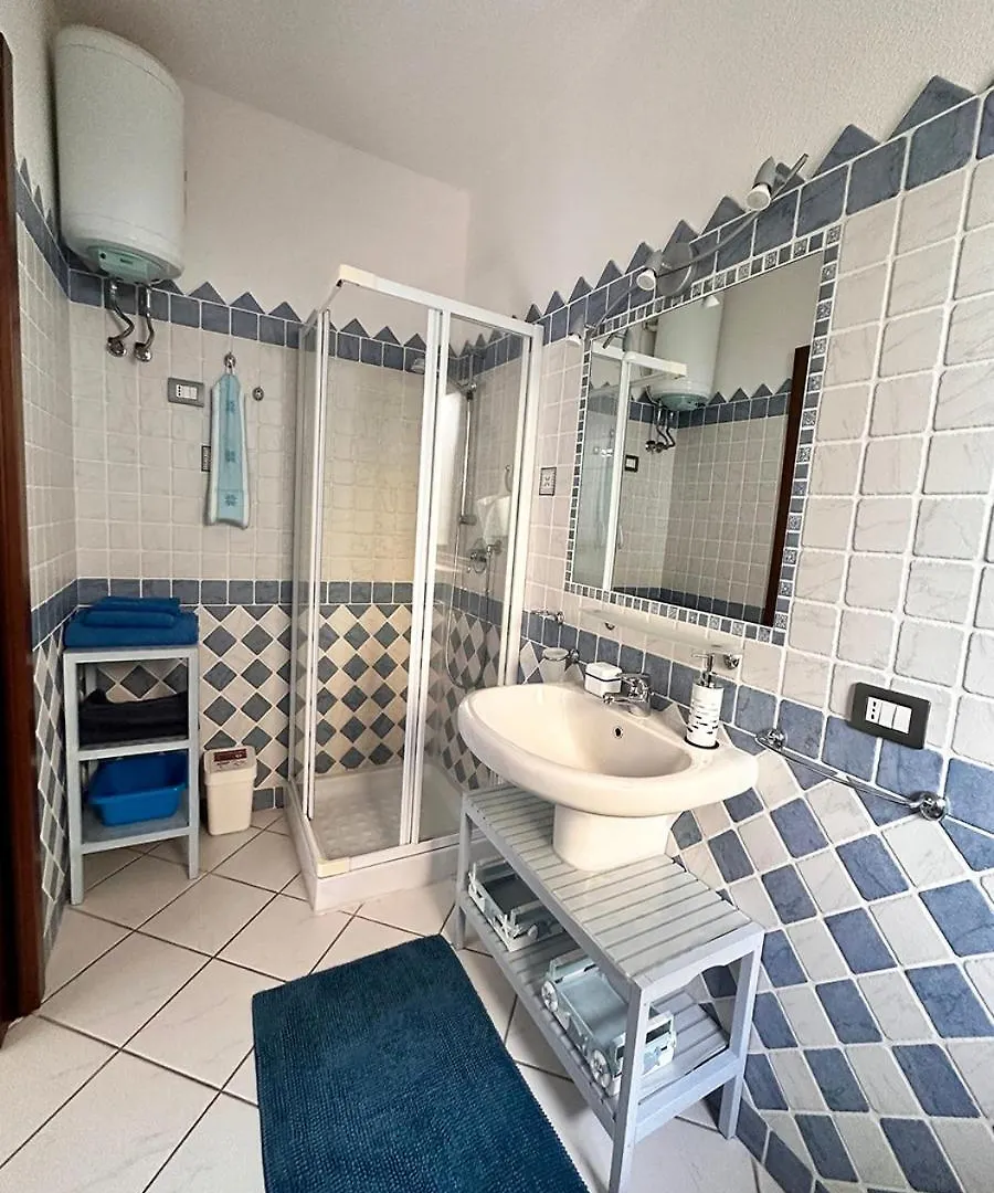 Murphy Holiday Homes- Crisalide Rooms La Maddalena  La Maddalena (Sassari)